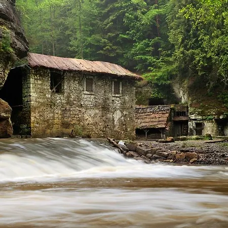 Apartman U Mluvicich Kamenu Stare Krecany Exterior foto
